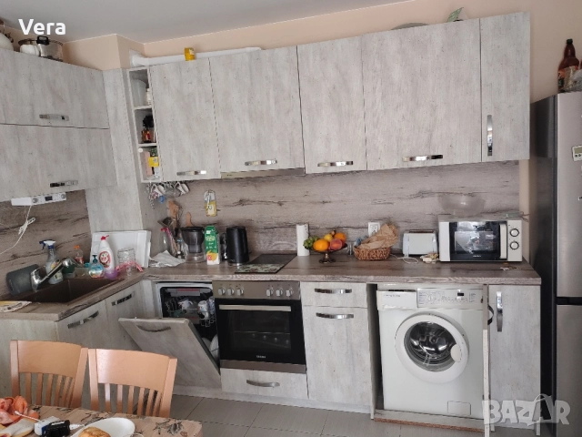 Продаю 2х комнатный светлый апартмент г.Свети Влас 500 метров от пляжа от собственика., снимка 1