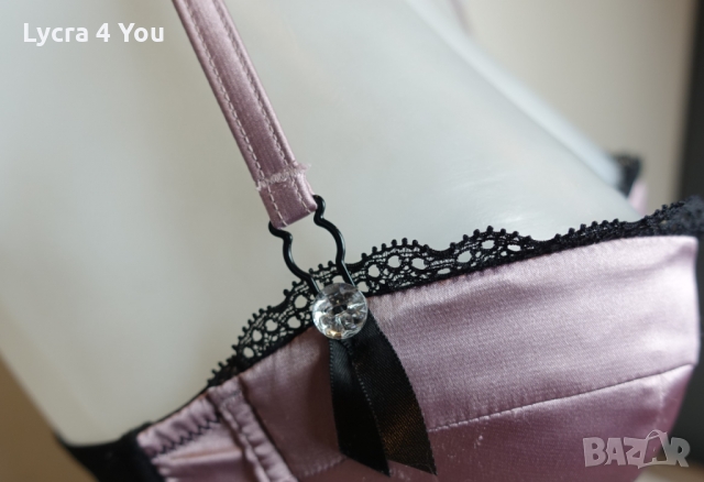 Розов сатенен сутиен с черна дантела 75В размер, снимка 3 - Бельо - 36040246