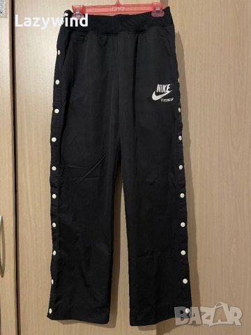 Nike Sportswear панталон , снимка 2 - Спортни екипи - 42190583