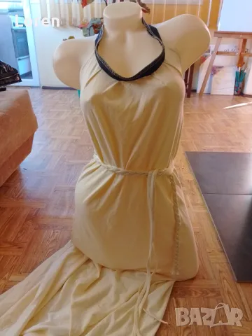 Дълга рокля много бледо жълто с колан , снимка 2 - Рокли - 47676854