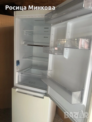 Хладилник с фризер Samsung, снимка 4 - Хладилници - 53771926