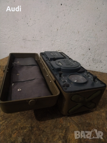 Радио-касетофон и диск на фирмата Roadstar, изработено по поръчка за автомобилната компания Jeep.  С, снимка 3 - Радиокасетофони, транзистори - 44642212