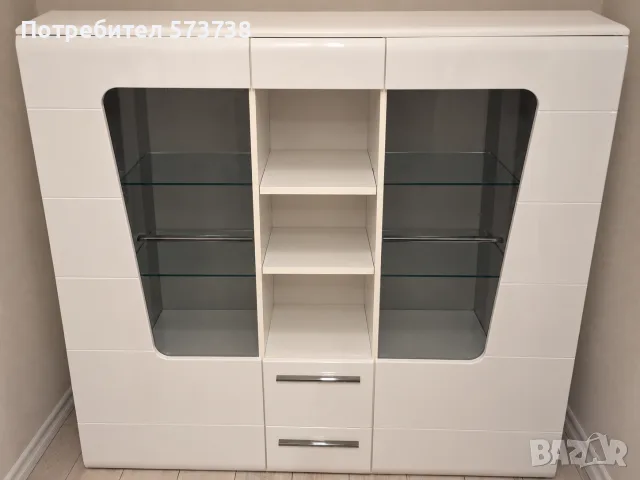 Холна секция бял гланц, с LED подсветка, снимка 3 - Секции и витрини - 56163687
