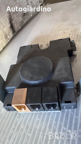 Усулвател за антена за Audi A3 - 8P3035225, снимка 2 - Части - 51712241