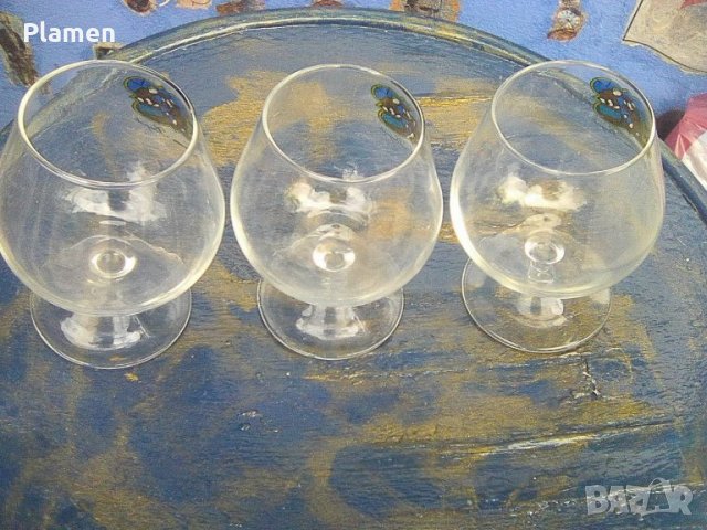 Три стъклени френски чаши със столчета за коняк или вино със сцени от приготовлението на виното, снимка 2 - Други ценни предмети - 40216818