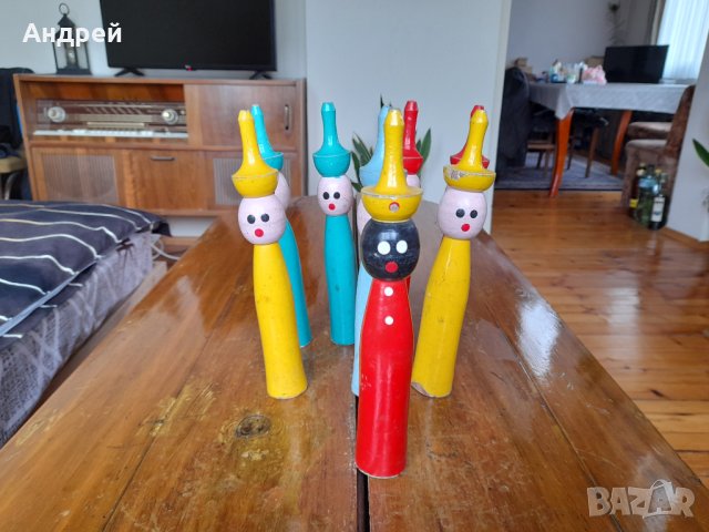 Стари дървени фигурки,кегли