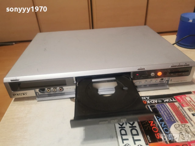 SONY HDD/DVD RECORDER-SWISS 2602261238SP66VD, снимка 5 - Плейъри, домашно кино, прожектори - 53631032
