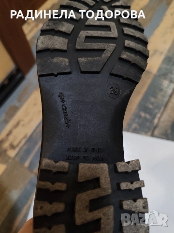 боти ботуши Guess , снимка 5 - Дамски боти - 53830696