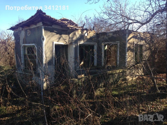 Парцел 1800 кв.м. и къща за основен ремонт в село Красен област Добрич собственик , снимка 8 - Къщи - 52341775