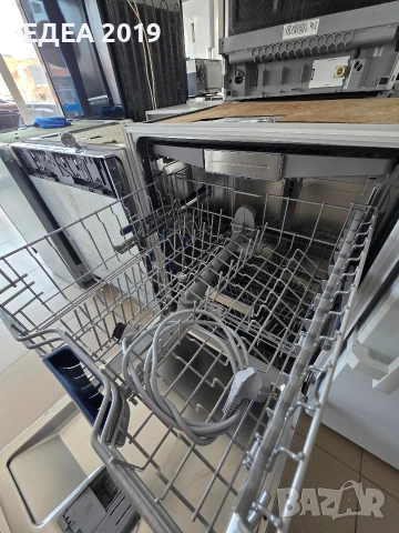 Дъдомиялна за пълно вграждане Siemens, снимка 5 - Съдомиялни - 53683382