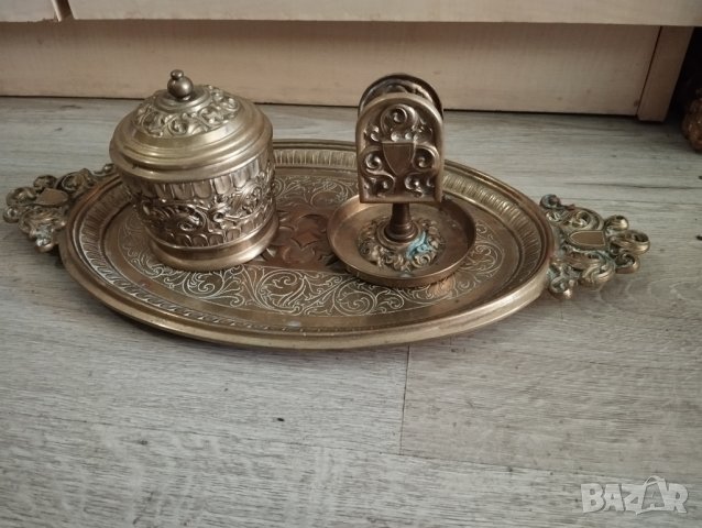 поднос,кибритник,кутия комплект