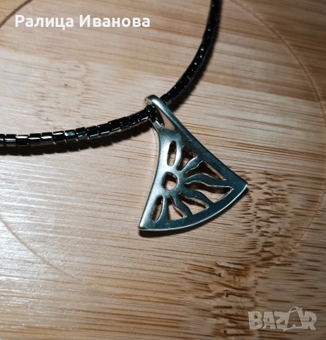 Сребърен медальон "Слънце", снимка 2 - Колиета, медальони, синджири - 53144772