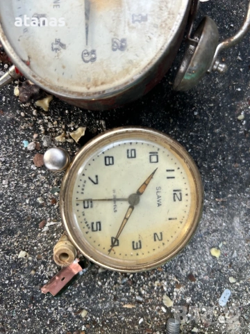 Часовници, снимка 3 - Антикварни и старинни предмети - 53097398
