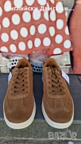 Английски дамски полукецове от естествен велур-Next, снимка 5 - Маратонки - 52318310