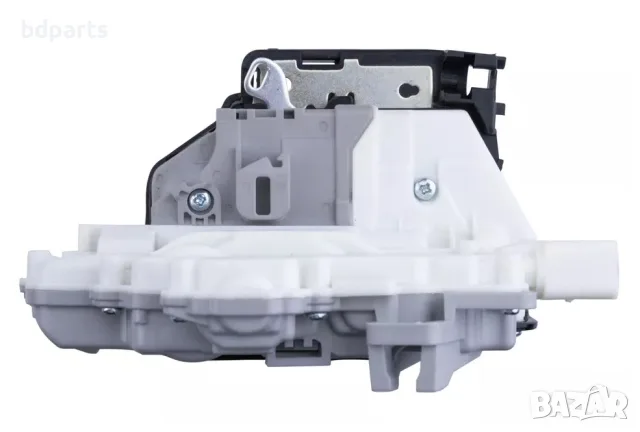 Брава за задна лява врата VW, Passat B6, Tiguan 5N, Audi A4 A5 Q5 Q7,, снимка 5 - Части - 56142155