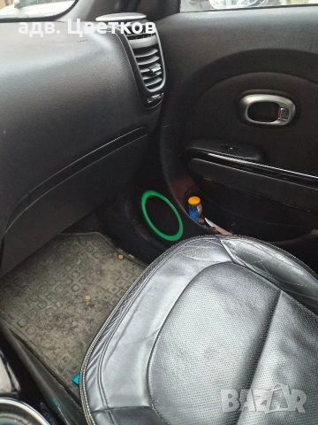 КИА СОЛУ, снимка 3 - Автомобили и джипове - 53412657