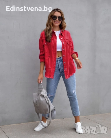 Дамско червено дънково яке