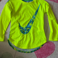 Детска Спортна блуза Nike, снимка 2 - Детски Блузи и туники - 36349632