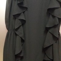 Черна къса шифонена рокля  с рокля къдрички  и сребристи камъчета около деколтето, снимка 5 - Рокли - 41378377