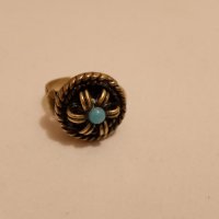 Дамски пръстен възрожденски стил, снимка 2 - Антикварни и старинни предмети - 42175234