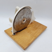 Механична резачка за хляб, уред за рязане на колбаси или месо(11.5), снимка 6 - Антикварни и старинни предмети - 44802393