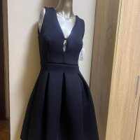 Дамска неопренова рокля в черен цвят !, снимка 1 - Рокли - 42164618
