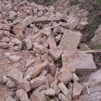 Бордюри, дялaн камък за зид, дувар, ограда, яма.., снимка 7 - Строителни материали - 44531684