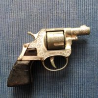 Стари децки играчки пистолет от 70-те години. Made in Italy и две ютийки., снимка 4 - Антикварни и старинни предмети - 39888825