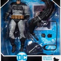Екшън фигура McFarlane DC Comics: Multiverse - Batman (The Dark Knight Returns), 18 cm, снимка 2 - Колекции - 38898282