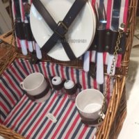 Заредена кошница за пикник от плетена върба, снимка 2 - Къмпинг мебели - 40328738
