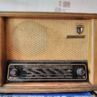 Радиоприемници марка,, ОРФЕЙ" и ,,РОДИНА" модели 1956год. Работещи., снимка 2 - Антикварни и старинни предмети - 35374505