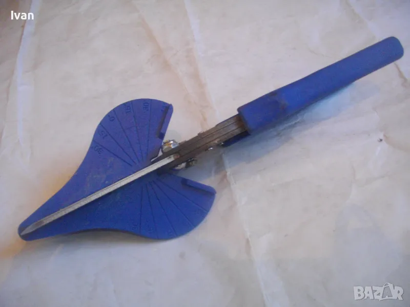 Немска НОЖИЦА за променливо рязане под ъгъл 0-45 градуса пластмасови тръби ПВЦ профил ОТЛИЧНА 250мм , снимка 1