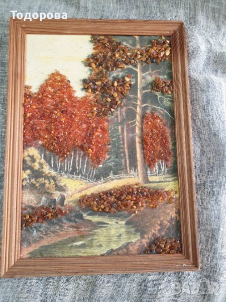 Есенен пейзаж с необработен кехлибар, снимка 1