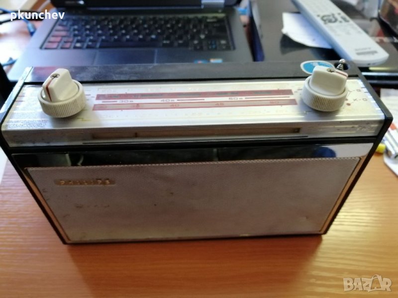 Ретро радиоприемник PHILIPS FM/MW/LW/SW, снимка 1
