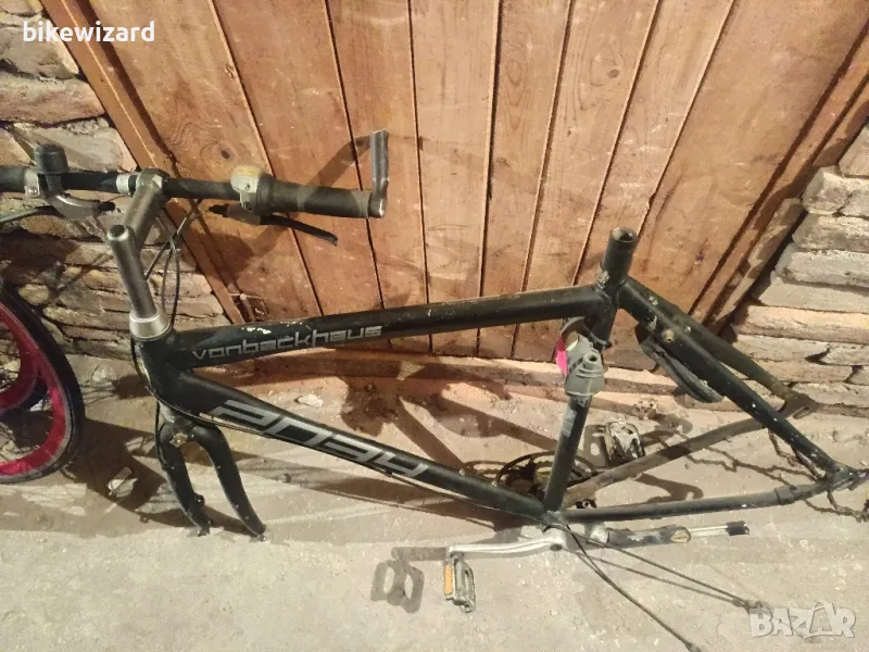 Vonbackhaus 28 цола алуминиев рамка и вилка с аксесоари за градски велосипед, снимка 1