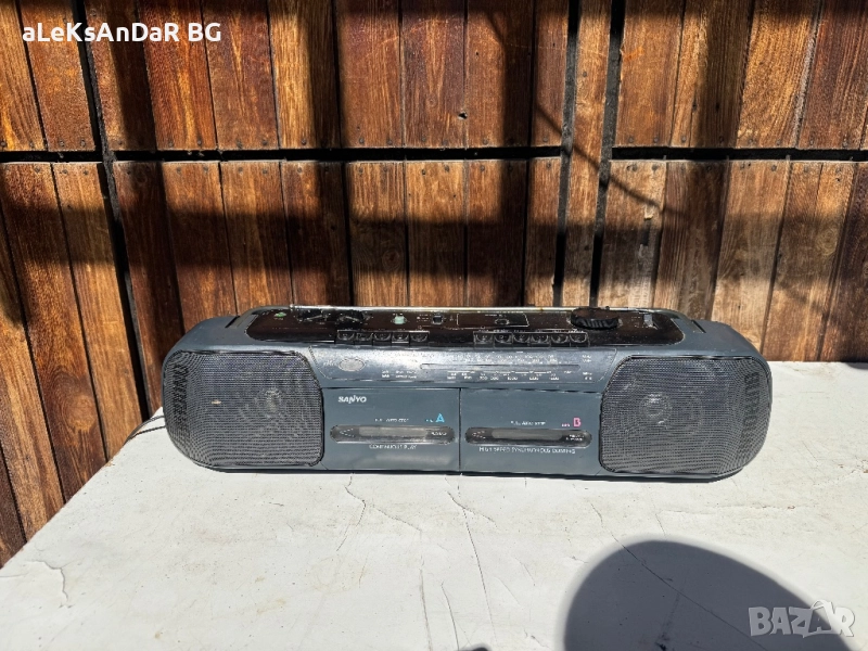 Радио касетофон Sanyo , снимка 1