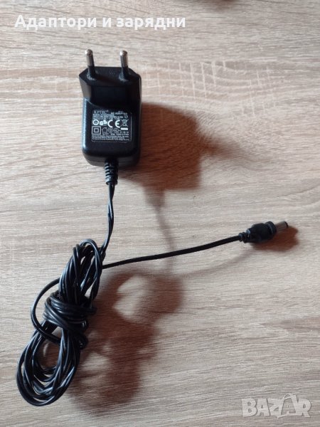 Зарядно адаптор Bosch 27v 0.5A, снимка 1