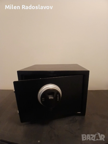 Сейф с пръстов отпечатък , снимка 1