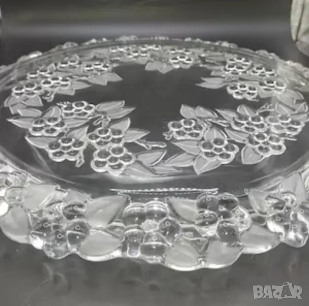 Ново немско кристално плато/ тортена чиния с релефни цветя, снимка 1