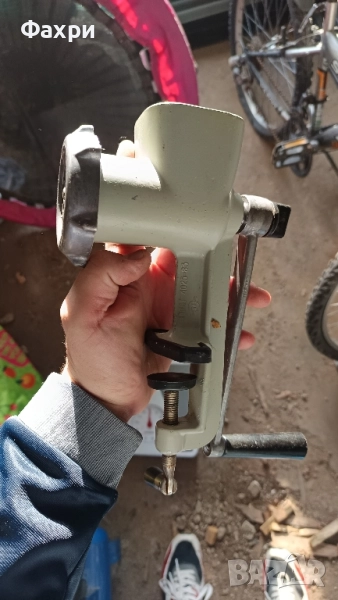 Ръчна месомелачка / мелачка за домати, снимка 1