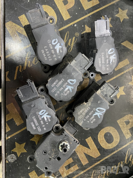 КЛАПА ПАРНО МОТОРЧЕ Ц КЛАСА W203 , снимка 1