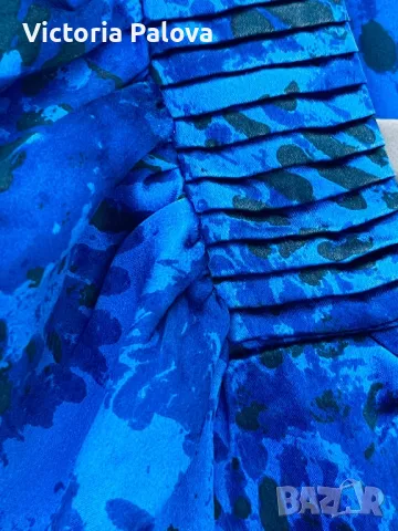 Красива копринена рокля Дания, снимка 4 - Рокли - 47456367