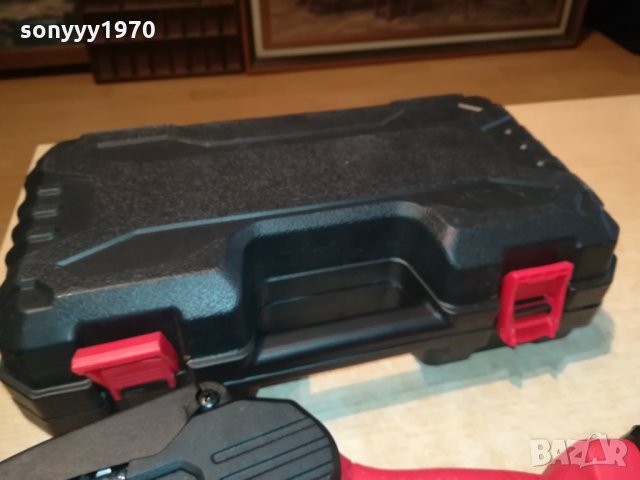 МИНИ РЕЗАчКА ЗА КЛОНИ С 2 БАТЕРИИ И 2 ВЕРИГИ 2310211740, снимка 2 - Градинска техника - 34559281