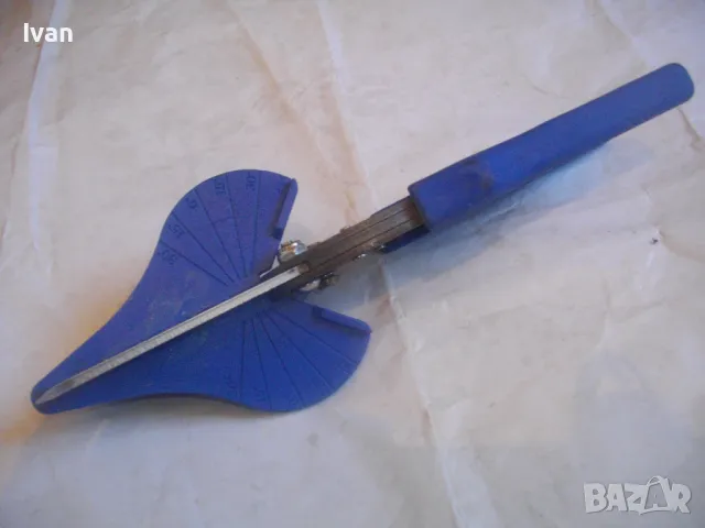 Немска НОЖИЦА за променливо рязане под ъгъл 0-45 градуса пластмасови тръби ПВЦ профил ОТЛИЧНА 250мм 