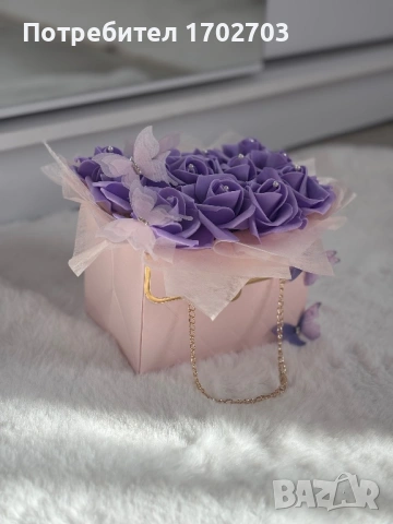 Букет чантичка с рози