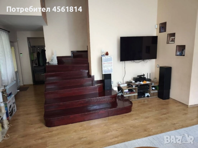 НОВА, ДВУЕТАЖНА, ОБЗАВЕДЕНА КЪЩА С ДВОР В С.БРЕСТНИК, снимка 4 - Къщи - 51838269