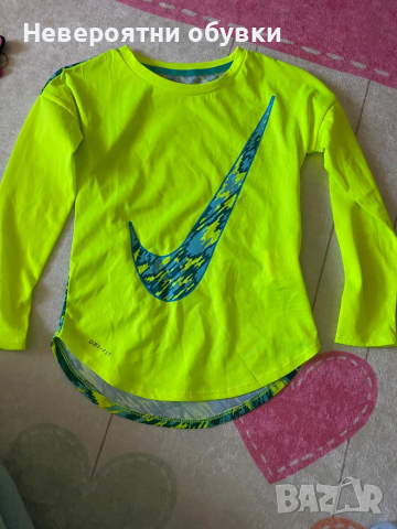 Детска Спортна блуза Nike, снимка 2 - Детски Блузи и туники - 36349632