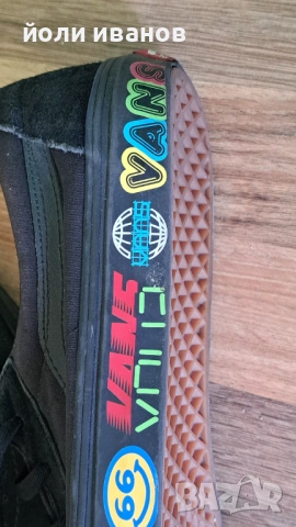 VANS-кожени нови кецове 47 номер, снимка 4 - Маратонки - 53746399