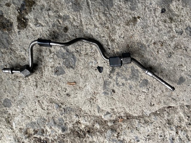 Тръбичка гориво v6 om642 mercedes benz горивопровод