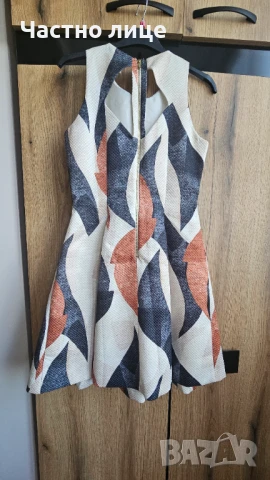 Официална рокля HM, снимка 2 - Рокли - 51045402